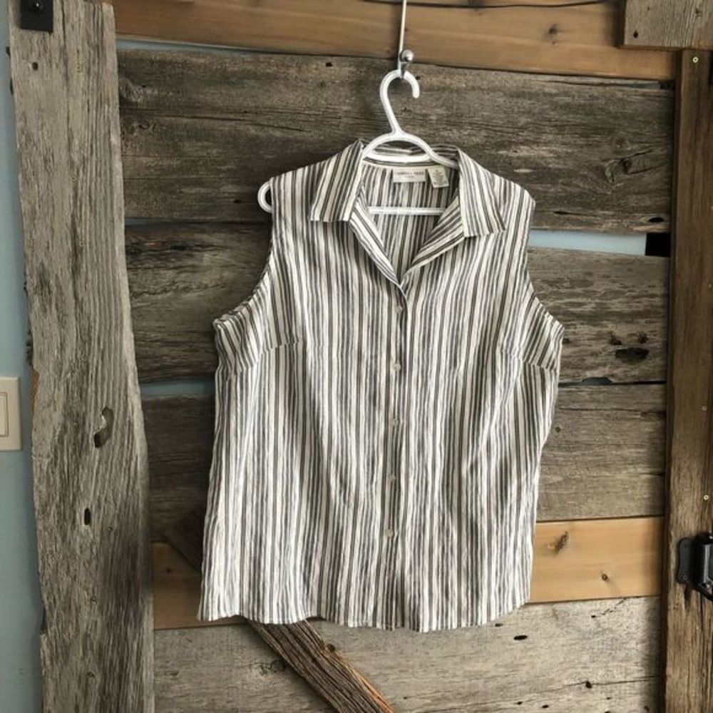 CARROLL Reed plus size 18 sleeveless button down blouse